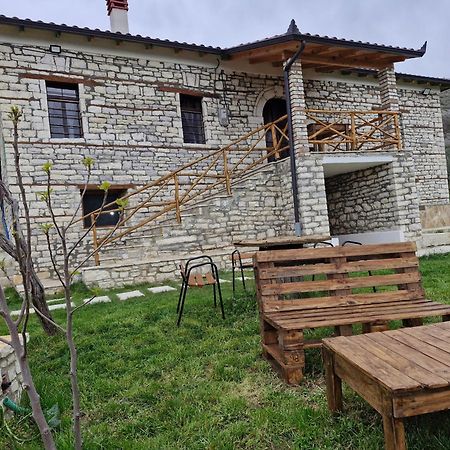 Villa Shpiragu Village Experience Berat Zewnętrze zdjęcie
