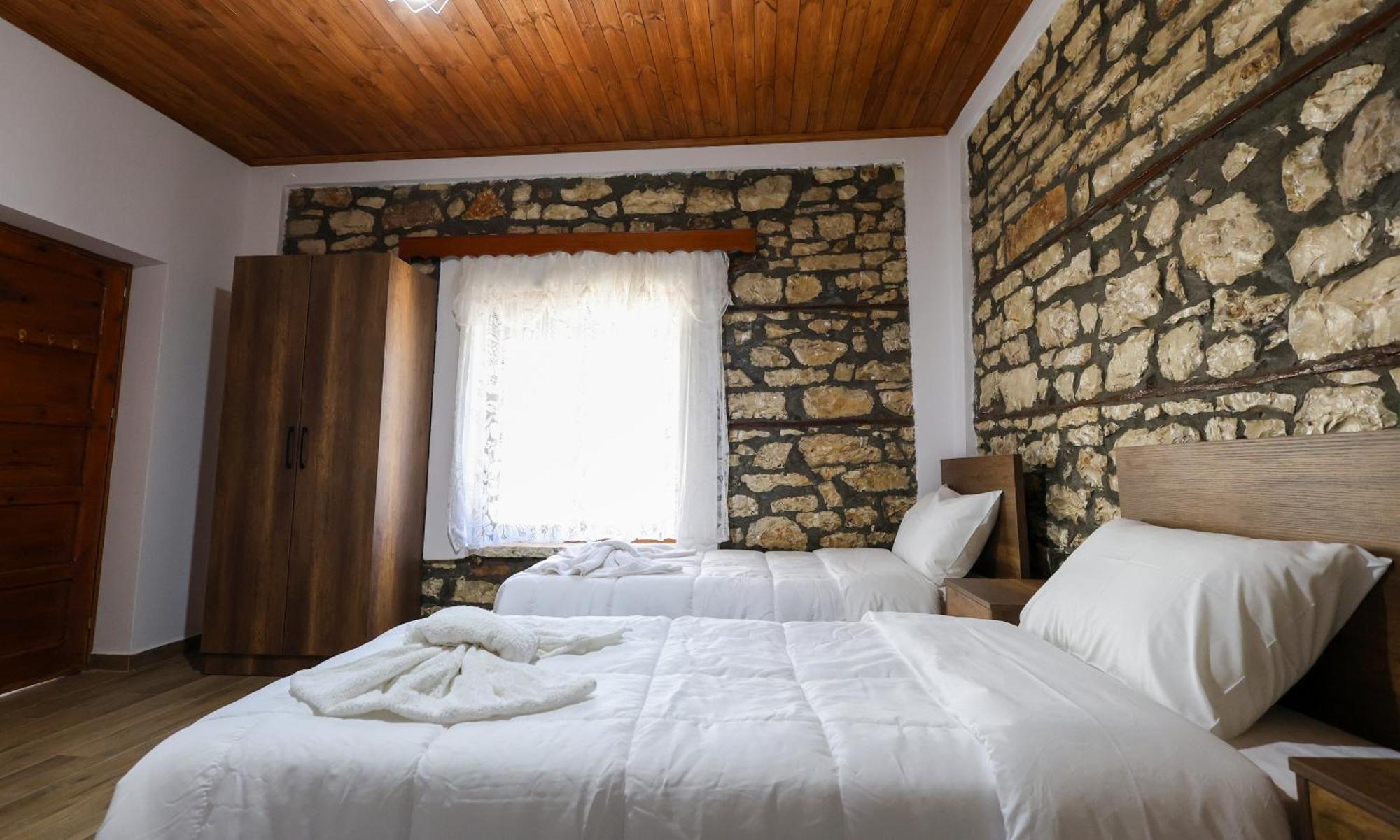 Villa Shpiragu Village Experience Berat Zewnętrze zdjęcie