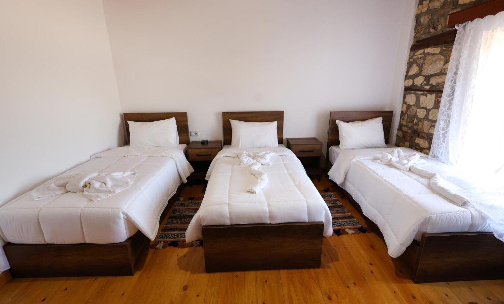 Villa Shpiragu Village Experience Berat Zewnętrze zdjęcie
