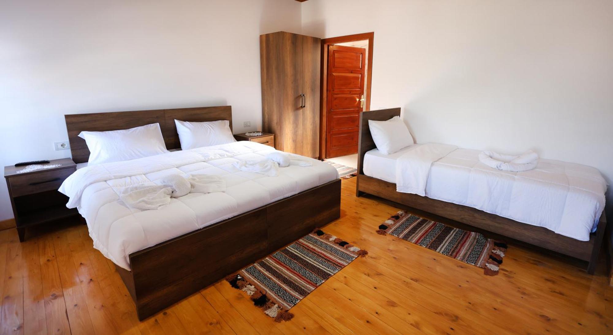 Villa Shpiragu Village Experience Berat Zewnętrze zdjęcie