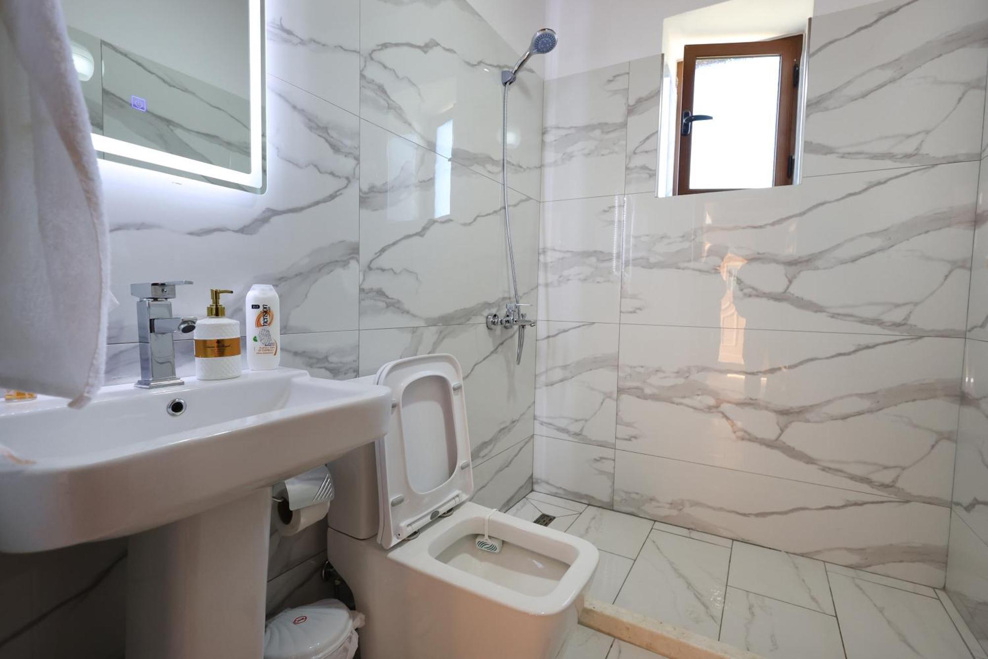 Villa Shpiragu Village Experience Berat Zewnętrze zdjęcie