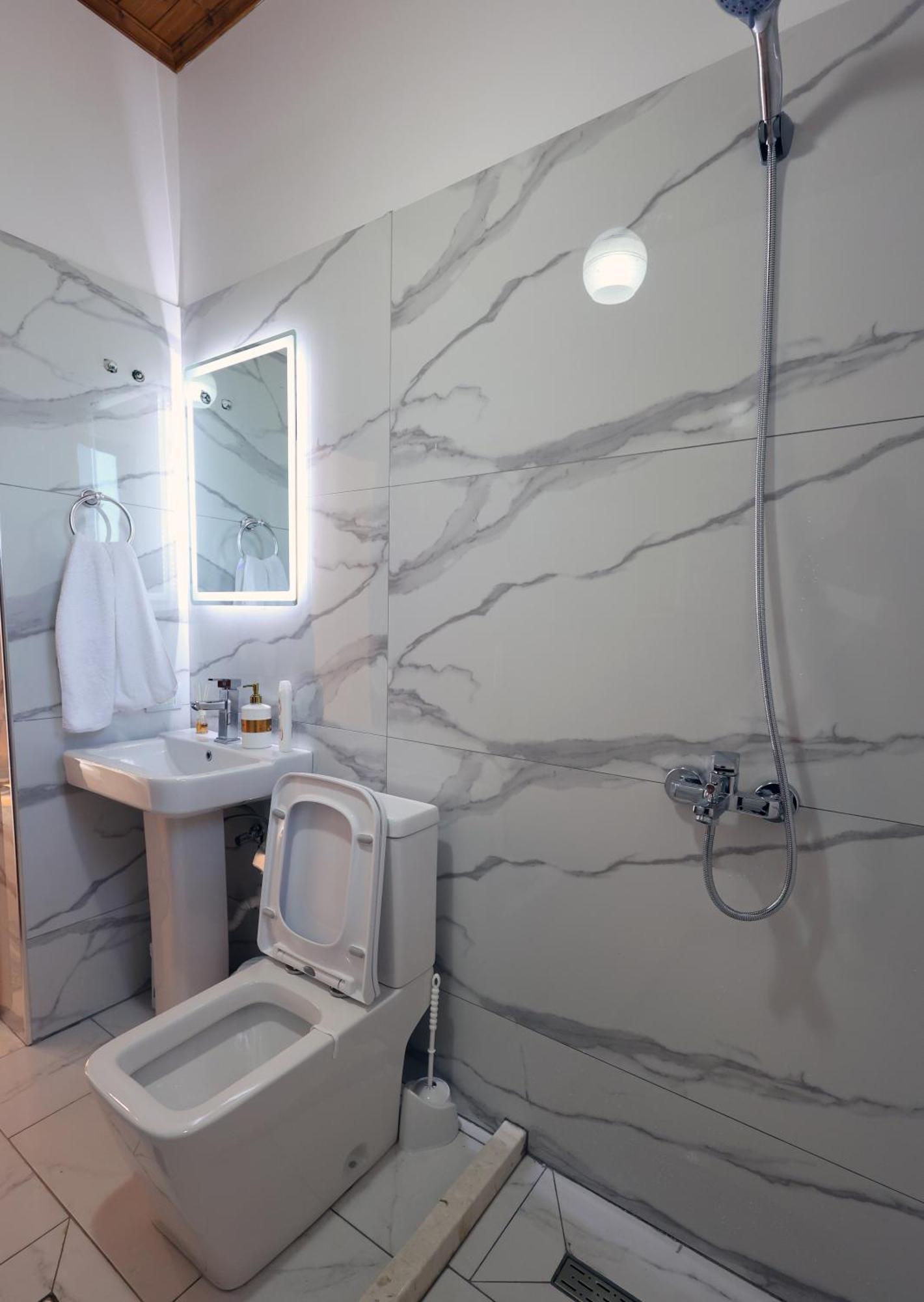Villa Shpiragu Village Experience Berat Zewnętrze zdjęcie