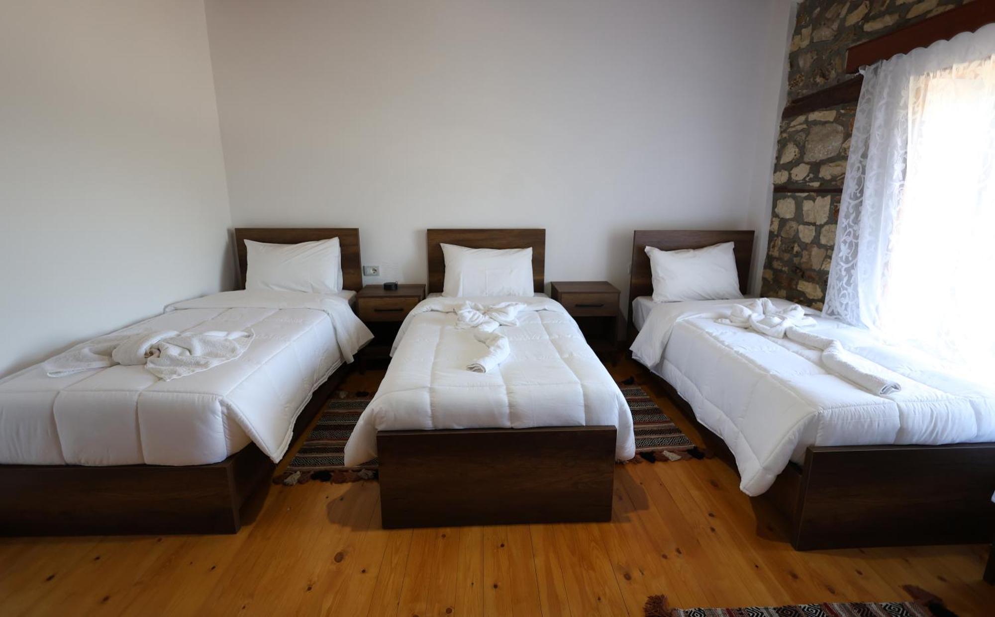Villa Shpiragu Village Experience Berat Zewnętrze zdjęcie